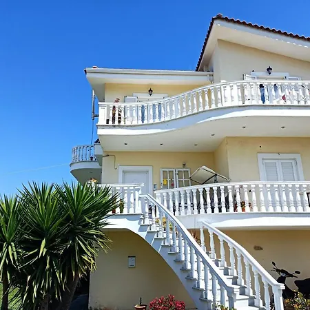 Villa Dani Aigio Esterno foto